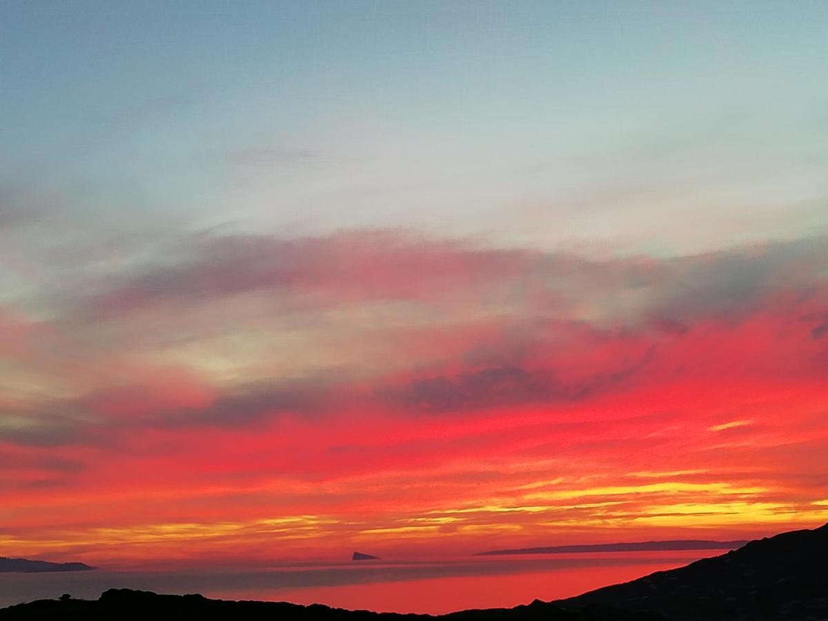 Villa Adeiata Adiata Buitenkant foto