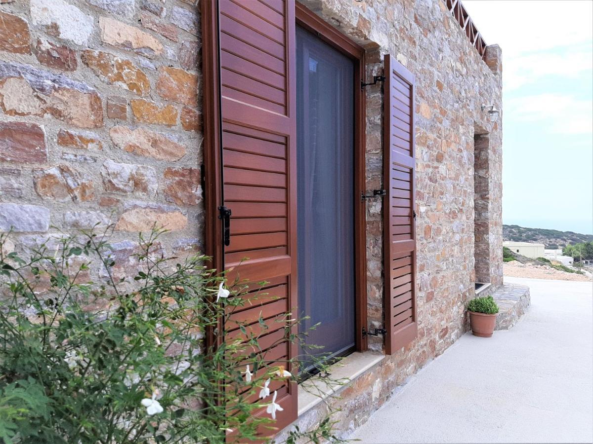 Villa Adeiata Adiata Buitenkant foto