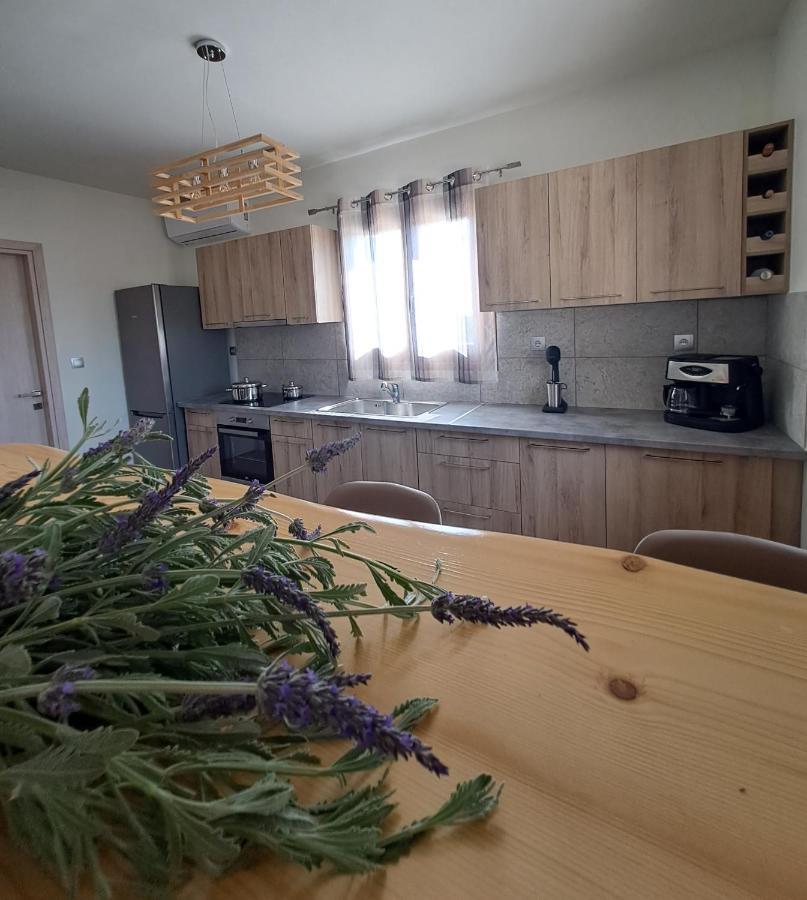 Villa Adeiata Adiata Buitenkant foto